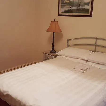 Hotel Lil's On The Waterfront 3*