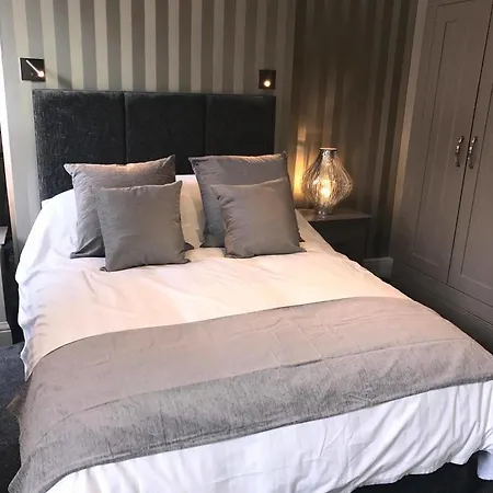 Hotel Lil's On The Waterfront 3*