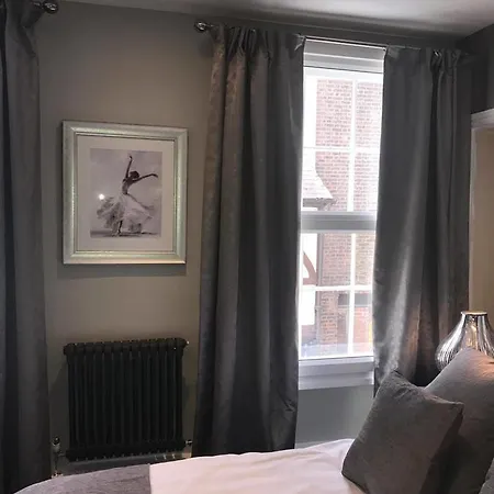 Hotel Lil's On The Waterfront 3*
